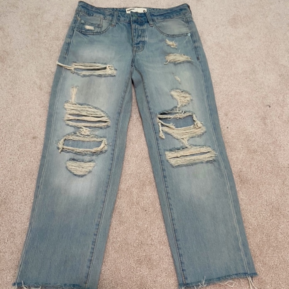 Distressed Boyfriend Jeans